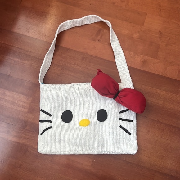 Hello Kitty Knit Bag - Picture 6 of 6